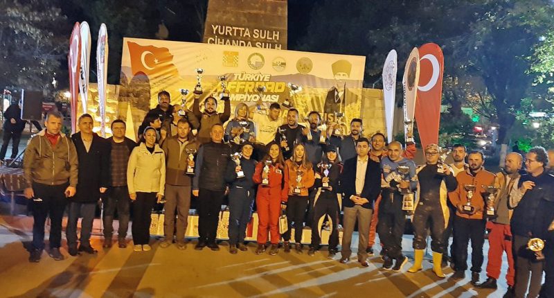 Kuzeyde Offroad Heyecanı Nefesleri Kesti Kuzeyde Offroad Heyecanı Nefesleri Kesti