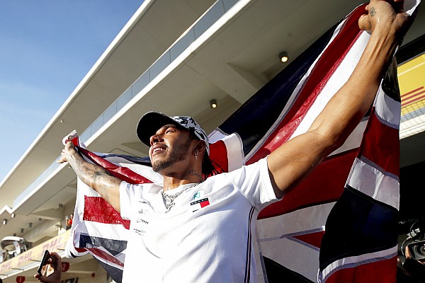 Hamilton, “stresli” kontrat görüşmeleri için sabırsızlanmıyor