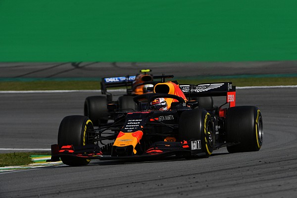 Villeneuve: “Verstappen şampiyon olmaya hazır, ama söylediklerine dikkat etmeli” Villeneuve: “Verstappen şampiyon olmaya hazır, ama söylediklerine dikkat etmeli”