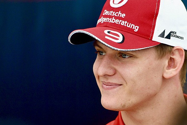Mick Schumacher: “Babam Vettel için neyse, Vettel de benim için o”