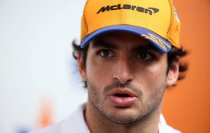 Sainz recalls ‘strange’ Ferrari F1 contract negotiations