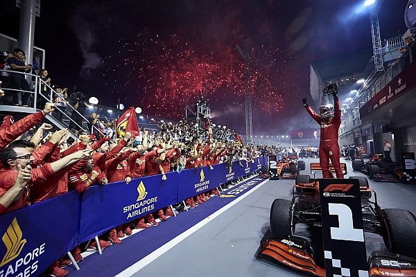 Ferrari: “Singapur’da Vettel’in kazanmasına izin vermek önemliydi”