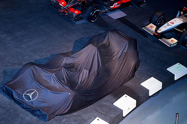 Daimler’in CEO’su, Mercedes’in Formula 1’den ayrılacağını yalanladı!