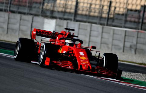 Vettel quickest on wet-dry penultimate F1 test morning