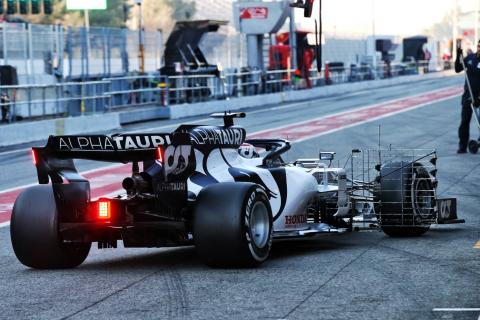 Barcelona F1 Test 1 Day 2 – Thursday 10AM