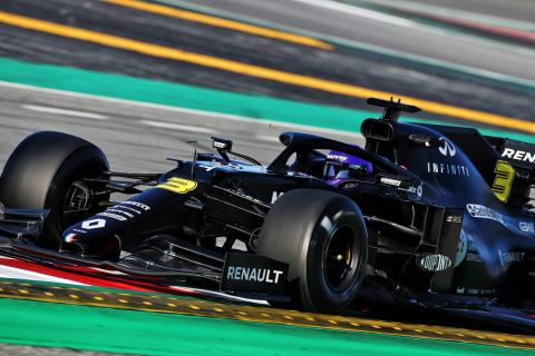 Ricciardo sends Renault top as F1 testing pace ramps up