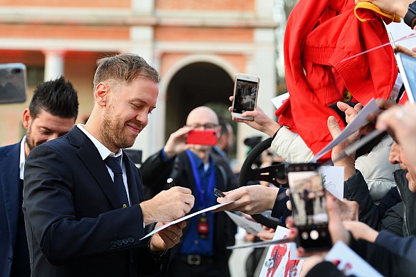 Leclerc, testin ilk gününde hastalanan Vettel’in yerini alacak