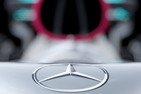 Mercedes, INEOS’la büyük bir sponsorluk anlaşması imzaladı!