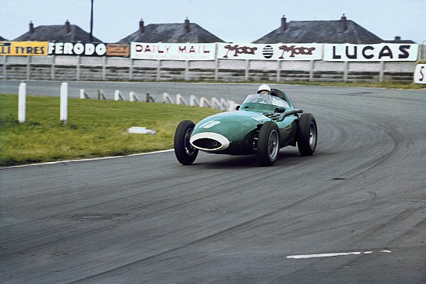 Sir Stirling Moss neden ‘Bay Motor Sporları’ olarak anılıyor?