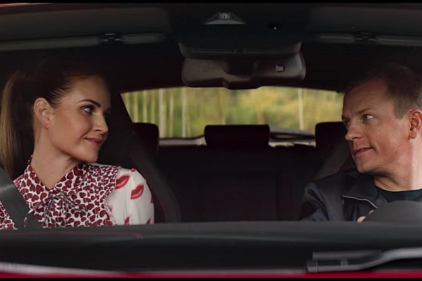 Raikkonen ve eşi, Alfa Romeo’nun reklam filminde rol aldı