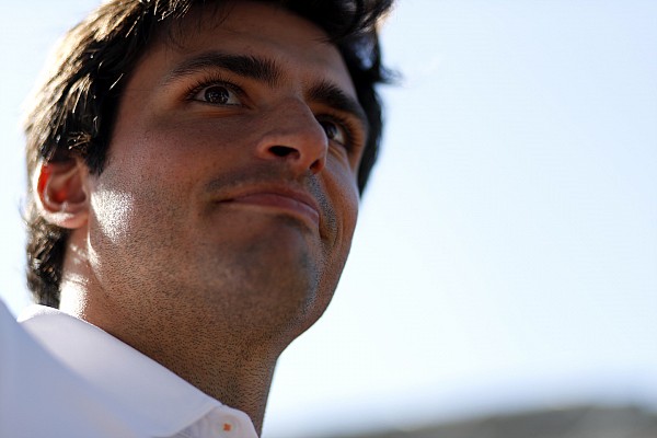 Sainz gelecekte Dakar’a katılmak istiyor Sainz gelecekte Dakar’a katılmak istiyor