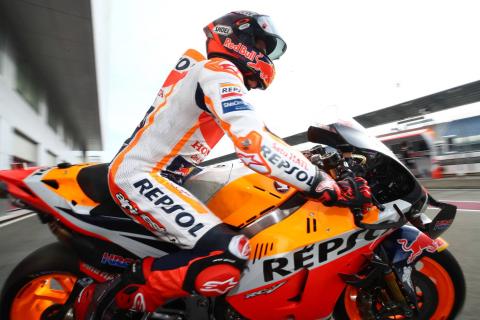 "Marc Marquez would win on any other motorcycle" – Giacomo Agostini