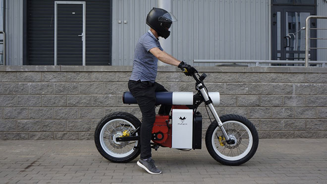 Belarus’tan dikkat çeken tasarımlı yeni elektrikli motosiklet