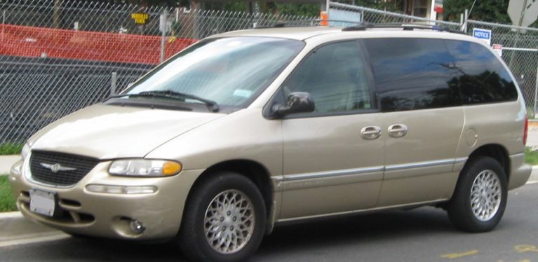 Chrysler – Town & Country – 3.8 V6 (180 Hp) Automatic – Teknik Özellikler