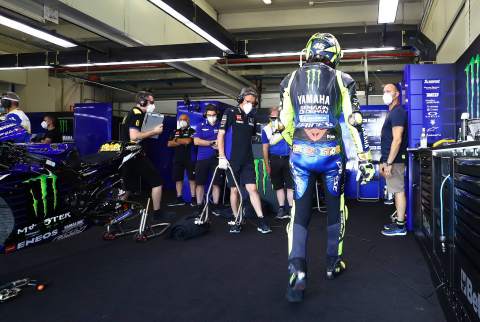 'Red alert' stops Rossi, 'we have to change a lot'