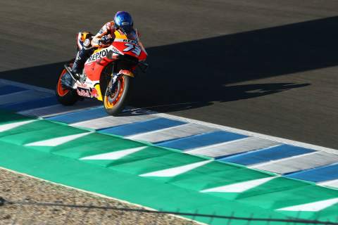 Alex Marquez ‘doing a really good job’ after 21st to 8th charge