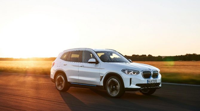 BMW’nin ilk tam elektrikli SUV’u Türkiye’ye gelecek mi?