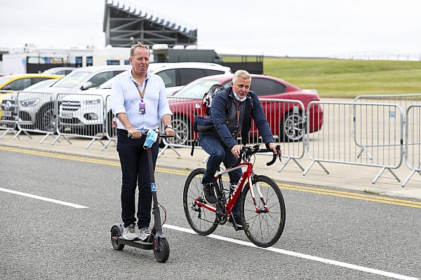 Belçika’da yarışçı hakem Johnny Herbert olacak