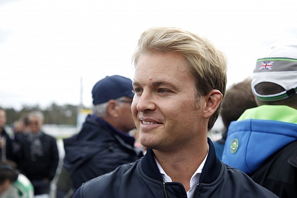 Rosberg: “Vettel sürmeyi unutmadı, sorun araçta”