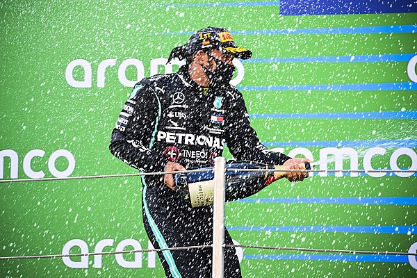 Hamilton, Schumacher’in “en çok podyum” rekorunu kırdığı için onurlu
