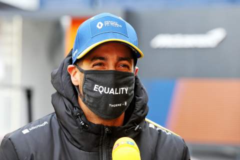 Daniel Ricciardo: Tyre temps could 'throw spanner in the works' at F1 Eifel GP