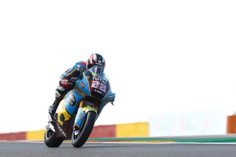 Aragon Moto2: Lowes breaks lap record for pole position