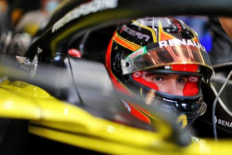 Ocon’s form versus Renault F1 teammate Ricciardo “not a disaster” – Abiteboul