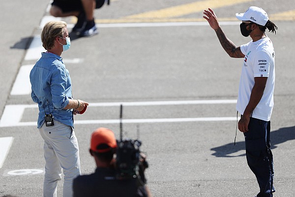 Rosberg: “Lewis’e şapka çıkarıyorum”