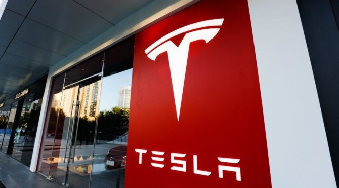 Tesla’dan rekor geri çağırma