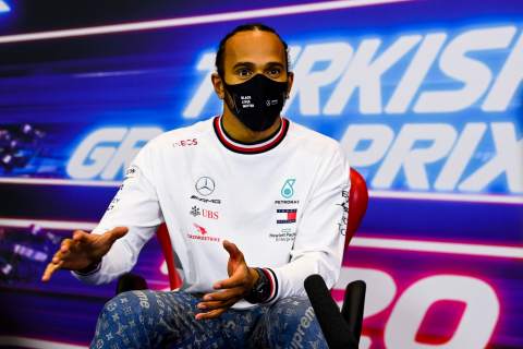 Hamilton wants more working from home and less flying in new Mercedes F1 deal