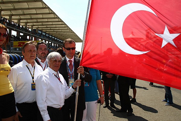 F1’de İstiklal Marşımızı Murat Karahan Seslendirecek