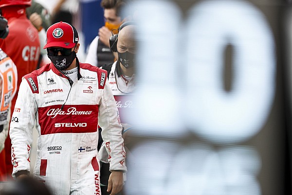 Salo, Raikkonen’in Formula 1’de devam etmesi karşısında şaşkın