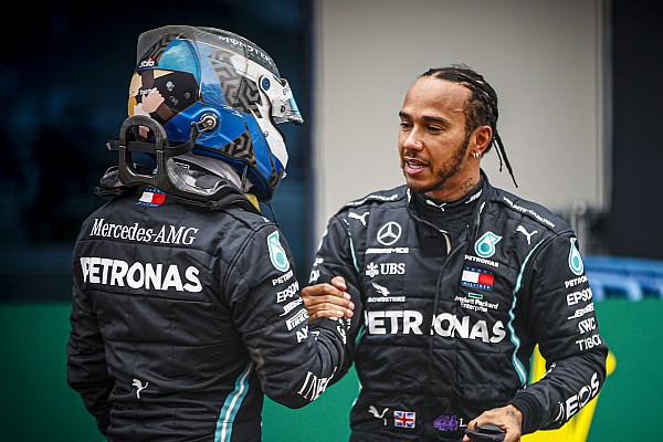 Hamilton: “Bottas ile aradaki fark, şanssızlıklar nedeniyle büyüdü”