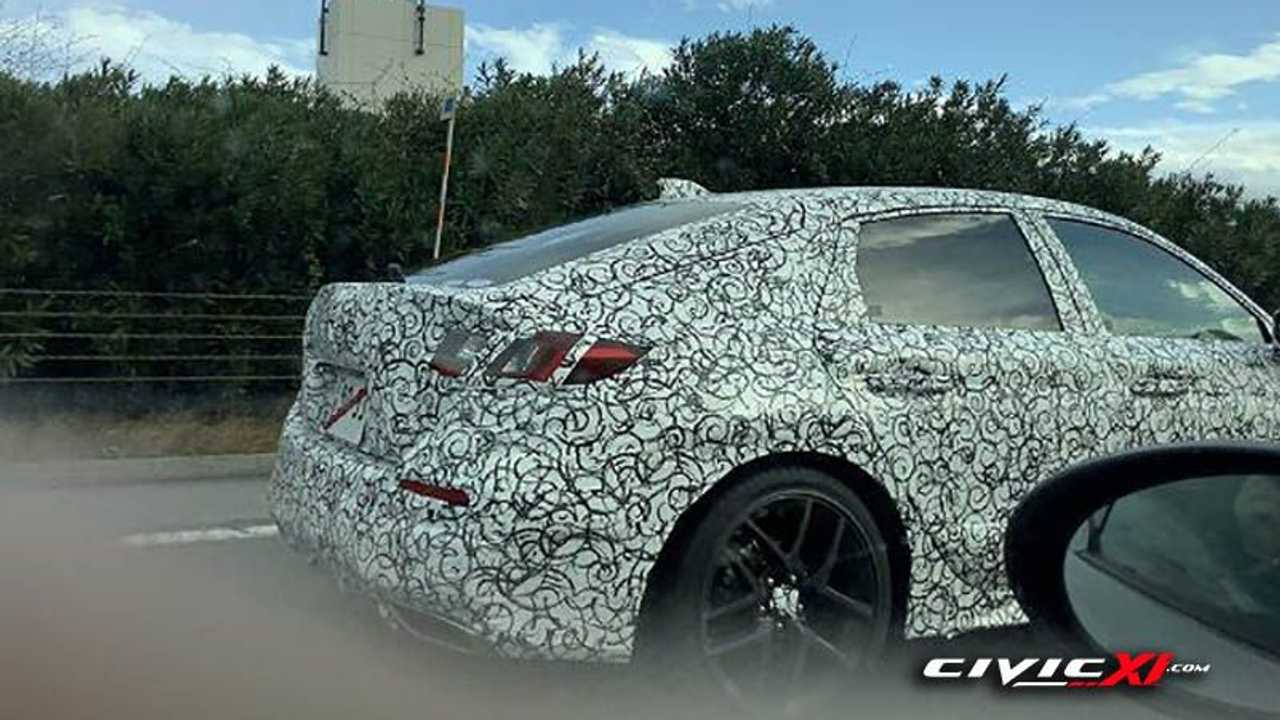 2021 Honda Civic Hatchback’ten ilk casus fotoğraflar geldi!