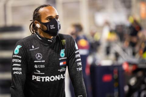 Unclear if Hamilton can return in Abu Dhabi as F1 contract talks delayed again