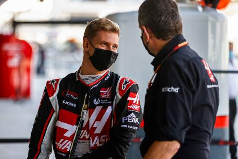 2020 F1 Abu Dhabi Grand Prix – Practice LIVE!
