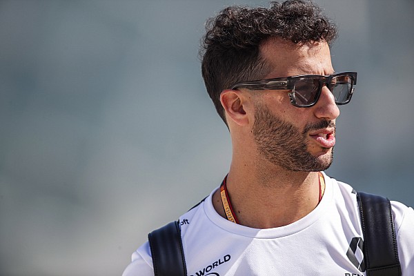 Ricciardo, Bathurst’a katılmak için görüşmelerde bulunuyor