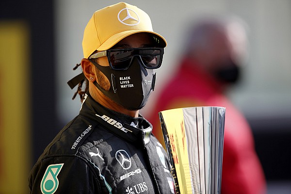 Mercedes, Hamilton’la yeni kontrat imzalayacağını ima etti