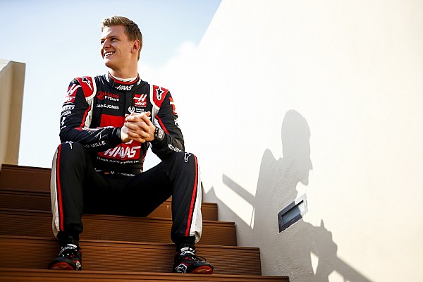 Vettel: “Mick Schumacher Formula 1’de kendi yolunu bulmalı”