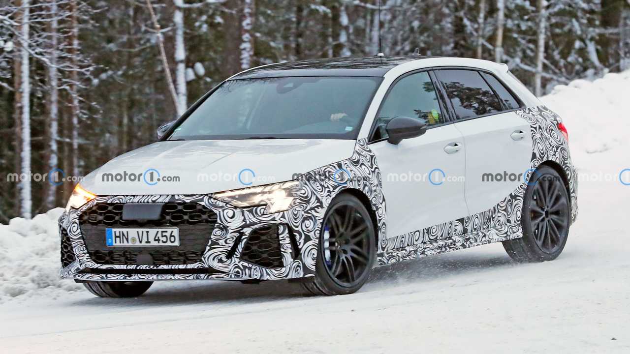 2021 Audi RS3 Sportback soğuk hava testlerinde