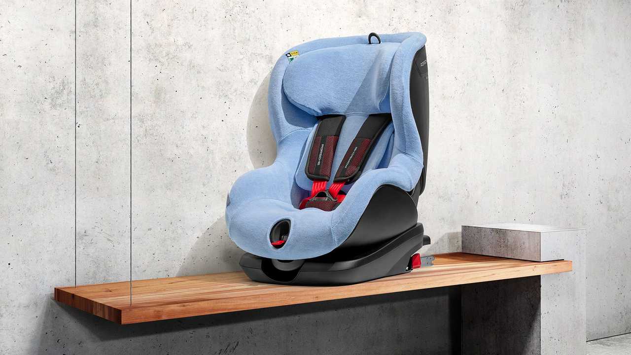 Porsche’nin yeni bebek koltukları aracınıza hava katacak