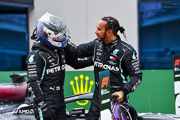 Hamilton: “Bottas’ın 2020 performansını savunmasına gerek yok”