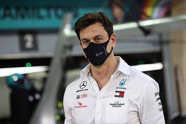 Wolff: “Formula 1, yeni motorları 2025’te getirmek için her şeyi yapmalı”