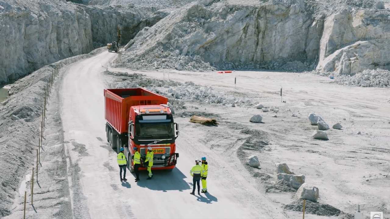 TIR üreticileri, Avrupa’da içten yanmalı motora veda edecek