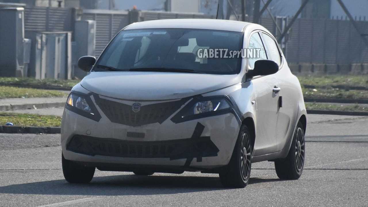 2021 Lancia Ypsilon’a ait casus fotoğraflar kalbinizi kırabilir 2021 Lancia Ypsilon’a ait casus fotoğraflar kalbinizi kırabilir