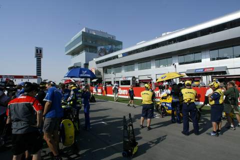 Flashback: Rossi, Biaggi grid controversy as Gibernau wins first Qatar MotoGP