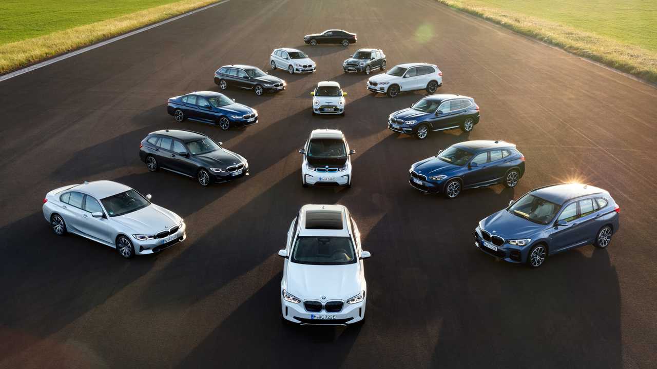 BMW, ürün gamını daraltarak EV üretimine fon sağlayacak