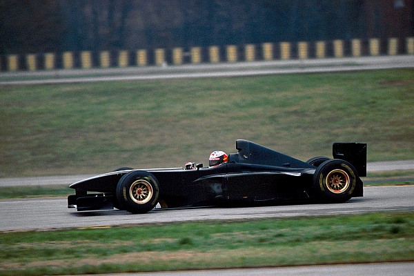 Binotto: “Michael Schumacher, Fiorano’daki ilk testin ardından pist düzeninin değişmesini istedi”