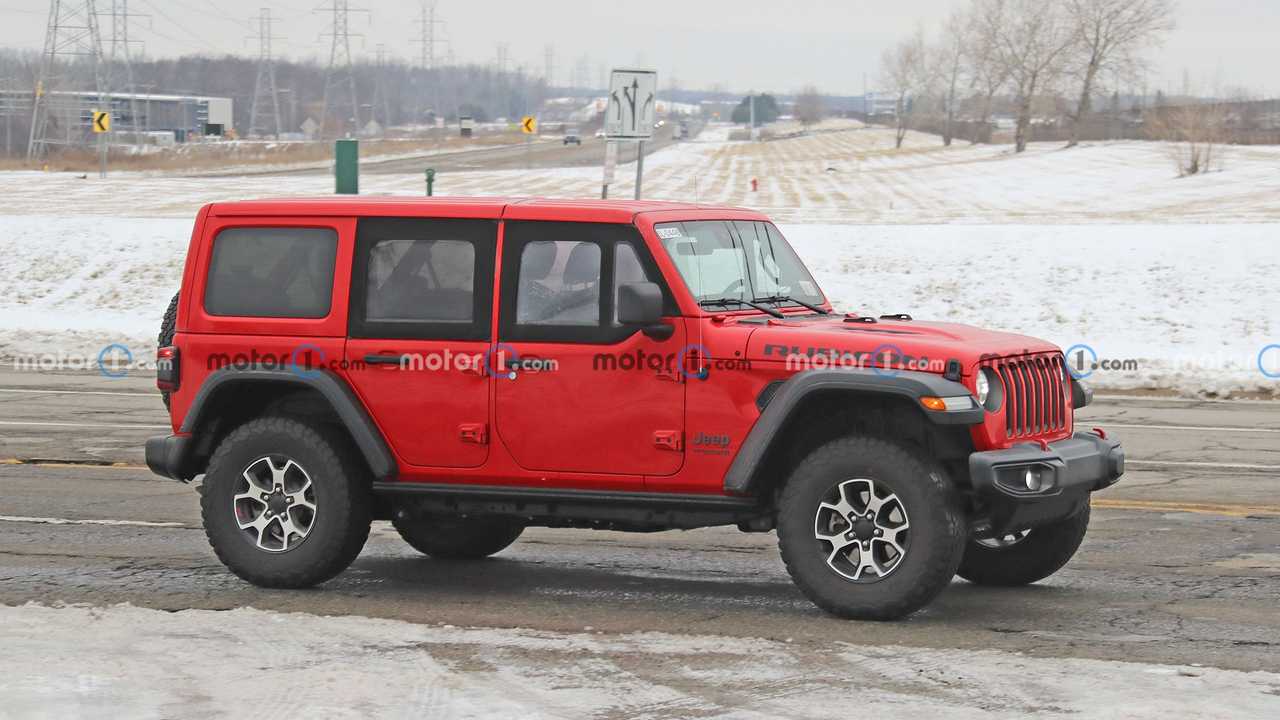 Jeep Wrangler’ın “yarım kapılı” versiyonu görüntülendi