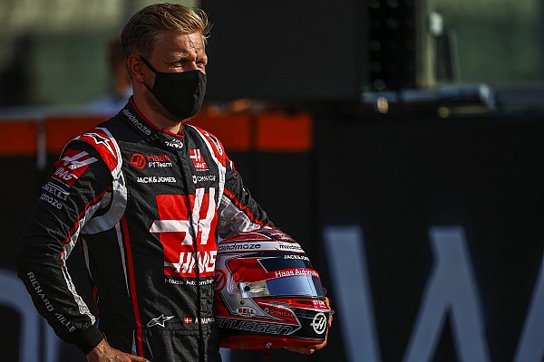 Magnussen: “Mercedes’le yarışsam şampiyon olabilirdim”